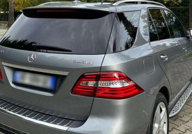 Makina ne shitje ne Tirane, Mercedes-Benz, 2012 Diesel,Kambio Automatik Pagesa 17,500  Euro.