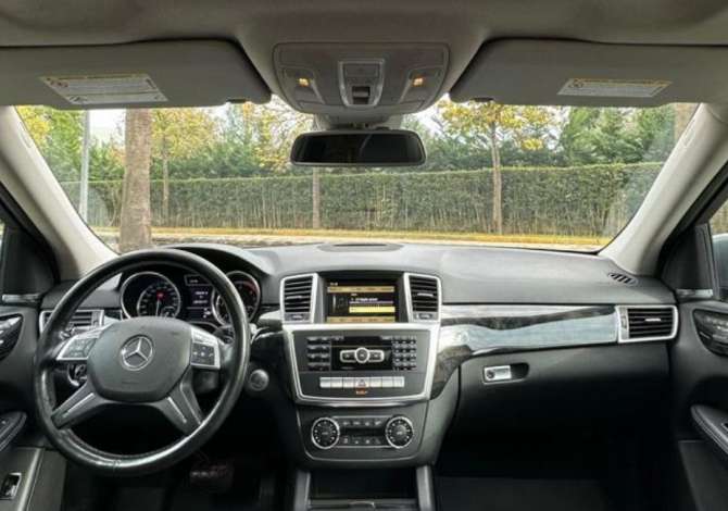 Makina ne shitje ne Tirane, Mercedes-Benz, 2012 Diesel,Kambio Automatik Pagesa 17,500  Euro.