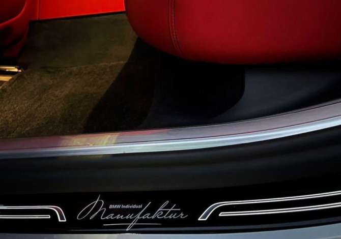 Makina ne shitje ne Tirane, BMW, 2021 Benzine,Kambio Automatik Pagesa 200,000  Euro.