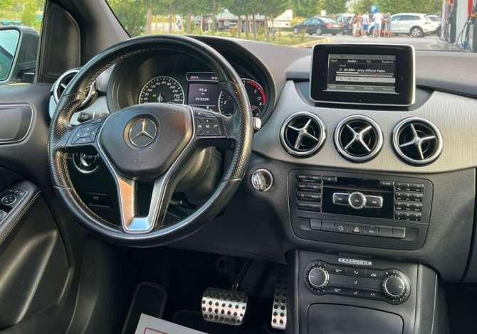 Makina ne shitje  ne Tirane - 12,000 Euro