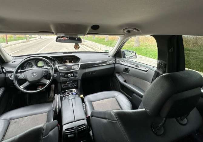 Makina ne shitje ne Lushnje, Mercedes-Benz, 2011 Diesel,Kambio Automatik Pagesa 10,500  Euro.