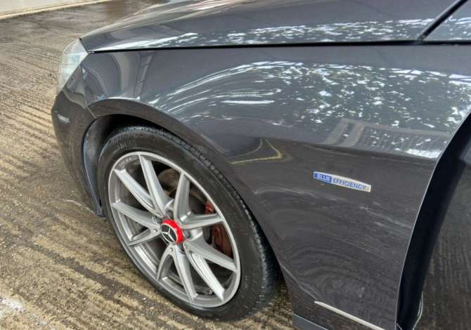 Makina ne shitje ne Lushnje, Mercedes-Benz, 2011 Diesel,Kambio Automatik Pagesa 10,500  Euro.