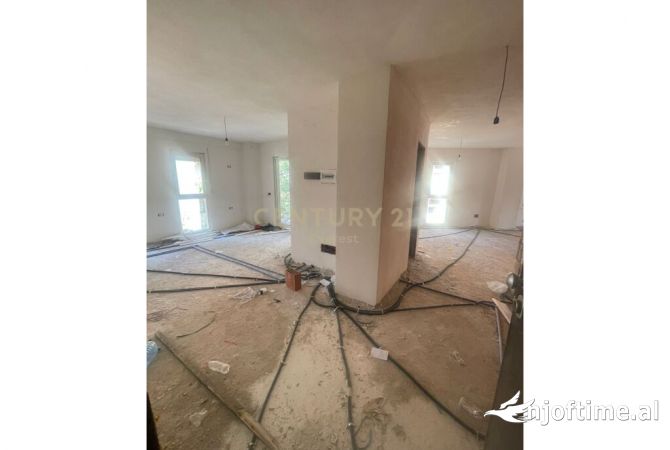 Shtepi ne shitje 2+1 ne Tirane - 160,000 Euro