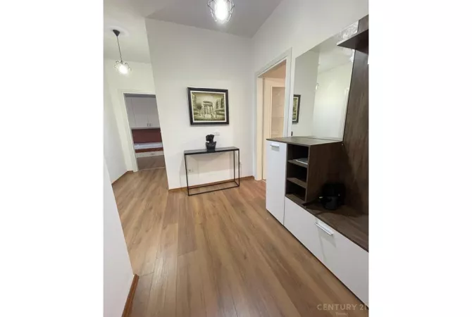 Shtepi me qera Apartament ne Tirane, 3+1, Mobilimi E mobiluar, Pagesa 800  Euro.