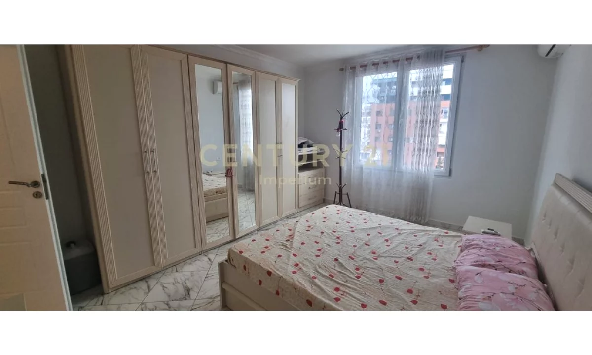Shtepi me qera Apartament ne Tirane, 2+1, Mobilimi E mobiluar, Pagesa 501  Euro.