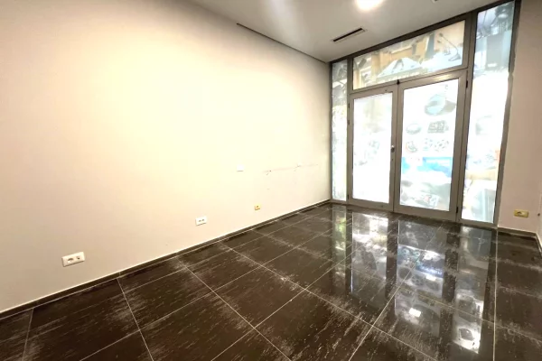 Ambient biznesi me qera 1+1 ne Tirane - 600 Euro