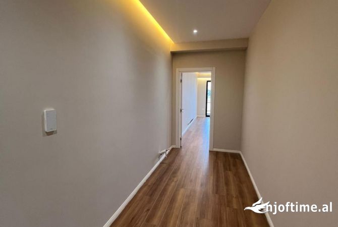 Shtepi me qera 2+1 ne Tirane - 600 Euro