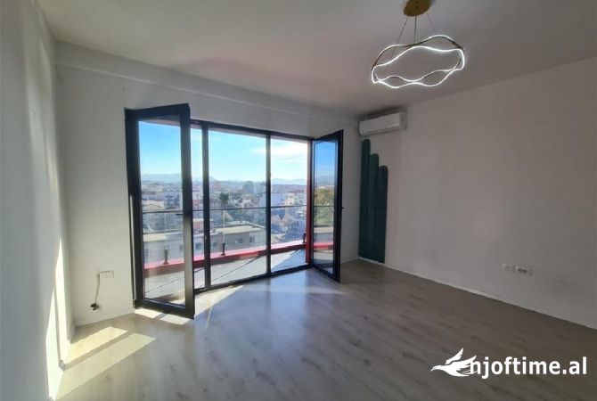 Shtepi me qera 3+1 ne Tirane - 750 Euro