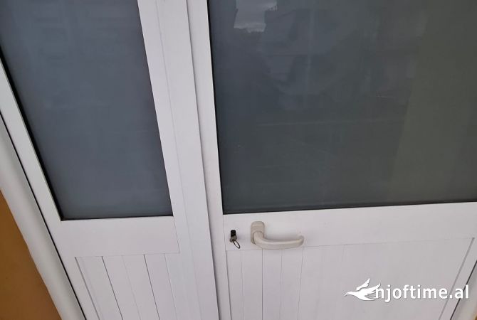 Shtepi me qera 2+1 ne Tirane - 400 Euro