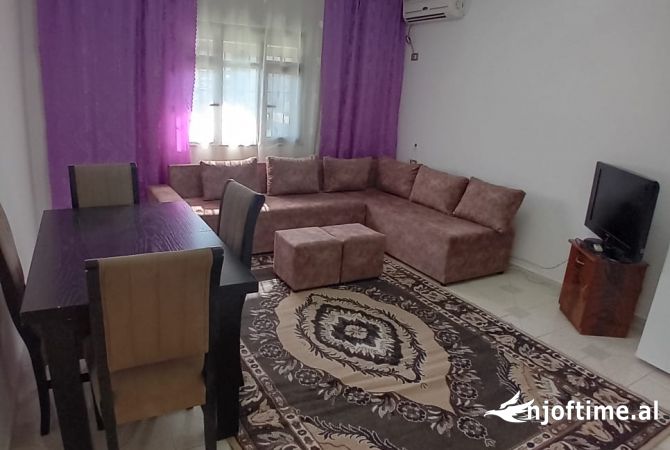 Shtepi me qera 1+1 ne Tirane - 420 Euro