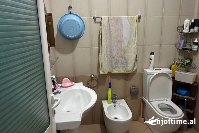 Shtepi me qera 3+1 ne Tirane - 700 Euro