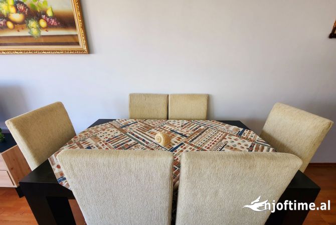 Shtepi me qera Apartament ne Tirane, 1+1, Mobilimi E mobiluar, Pagesa 520  Euro.