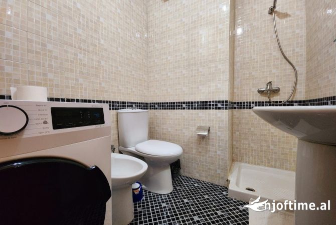 Shtepi me qera Apartament ne Tirane, 1+1, Mobilimi E mobiluar, Pagesa 520  Euro.