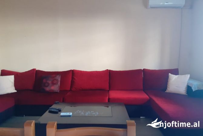 Shtepi me qera 2+1 ne Tirane - 450 Euro