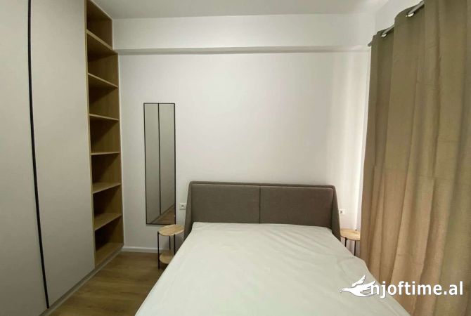 Shtepi me qera Apartament ne Tirane, 1+1, Mobilimi E mobiluar, Pagesa 400  Euro.