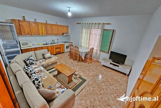 Shtepi me qera 2+1 ne Tirane - 400 Euro