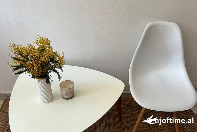 Shtepi ne shitje Apartament ne Tirane, 1+1, Mobilimi E mobiluar, Pagesa 78,000  Euro.