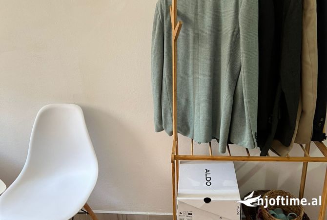 Shtepi ne shitje Apartament ne Tirane, 1+1, Mobilimi E mobiluar, Pagesa 78,000  Euro.