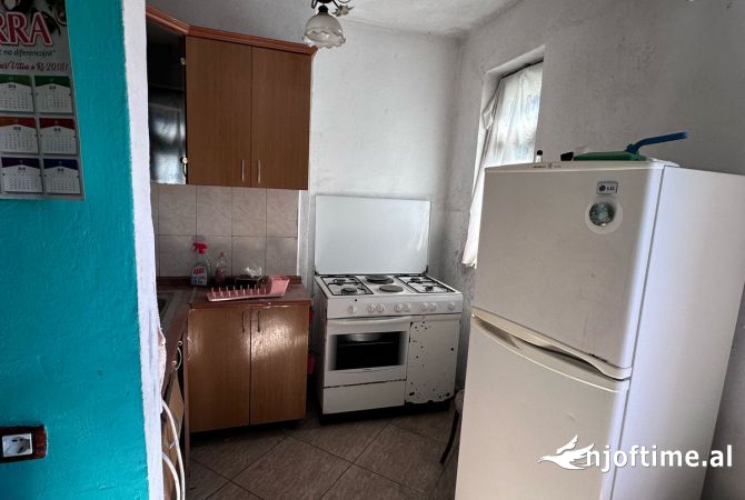 Shtepi ne shitje 2+1 ne Tirane - 82,000 Euro