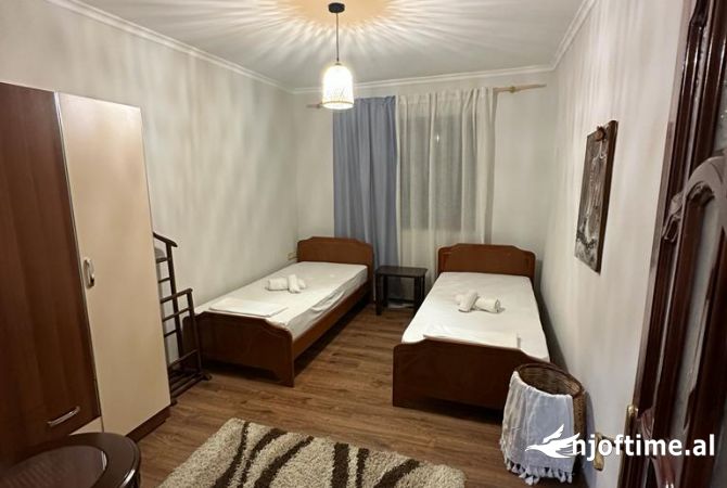 Shtepi me qera Apartament ne Tirane, 2+1, Mobilimi E mobiluar, Pagesa 600  Euro.