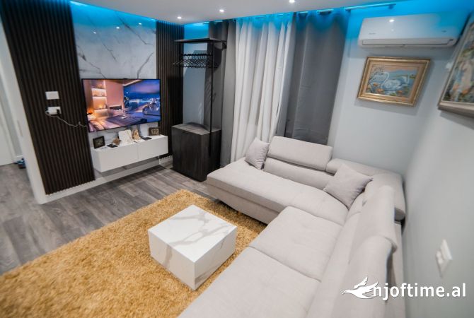 Shtepi ne shitje Apartament ne Tirane, 1+1, Mobilimi E mobiluar, Pagesa 130,000  Euro.