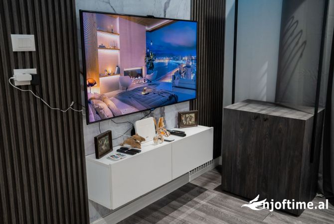 Shtepi ne shitje Apartament ne Tirane, 1+1, Mobilimi E mobiluar, Pagesa 130,000  Euro.