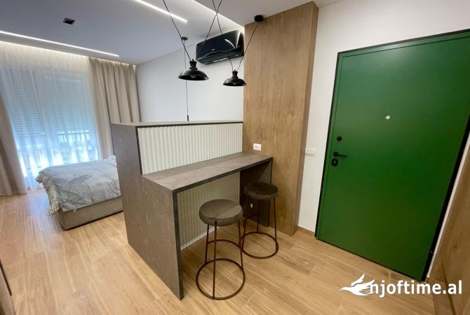 Shtepi me qera Apartament ne Tirane, Garsoniere, Mobilimi E mobiluar, Pagesa 380  Euro.