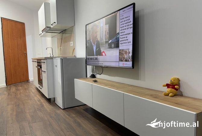 Shtepi me qera Apartament ne Tirane, Garsoniere, Mobilimi E mobiluar, Pagesa 360  Euro.