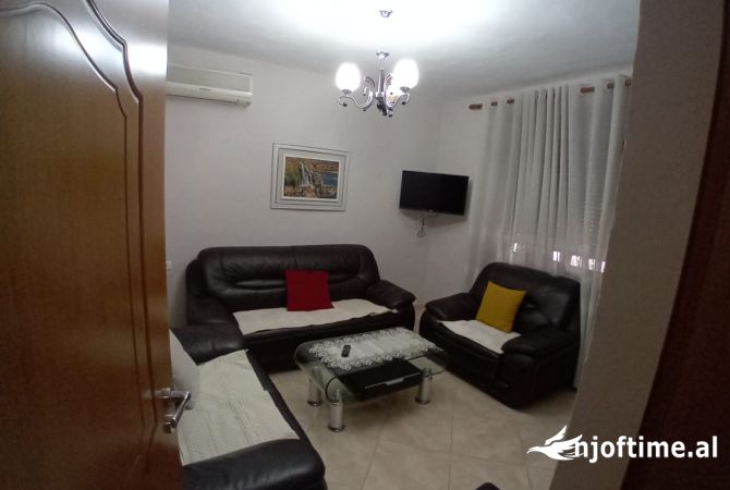 Shtepi me qera 1+1 ne Tirane - 450 Euro