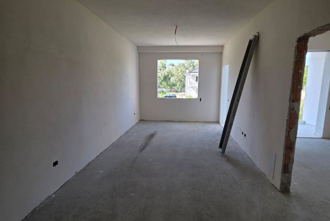 Shtepi ne shitje 1+1 ne Tirane - 62,500 Euro