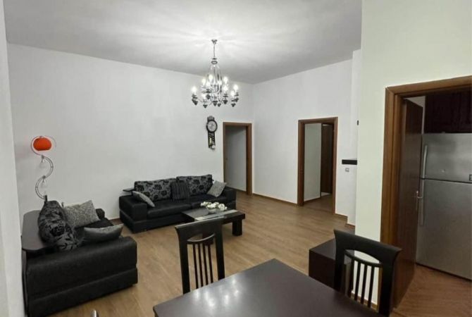 Shtepi me qera 2+1 ne Tirane - 600 Euro