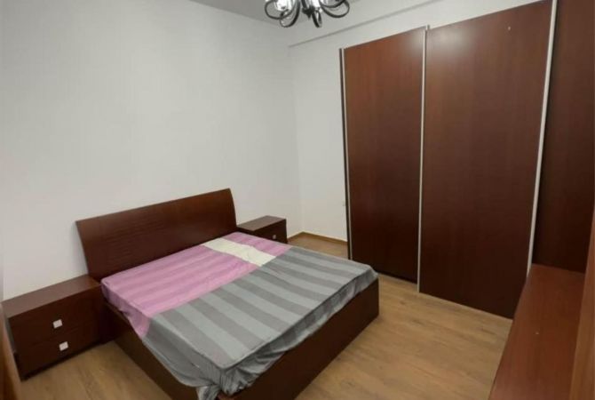 Shtepi me qera Apartament ne Tirane, 2+1, Mobilimi E mobiluar, Pagesa 600  Euro.