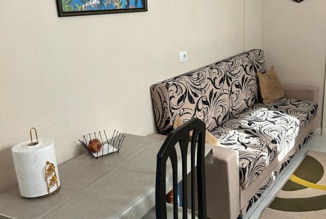 Shtepi me qera Apartament ne Tirane, 1+1, Mobilimi E mobiluar, Pagesa 400  Euro.