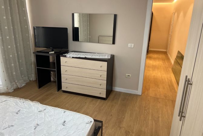 Shtepi me qera 1+1 ne Tirane - 550 Euro