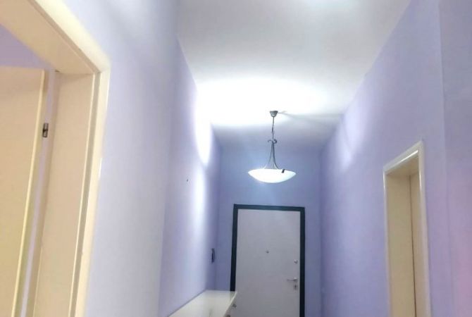 Shtepi me qera Apartament ne Tirane, 3+1, Mobilimi E mobiluar, Pagesa 700  Euro.
