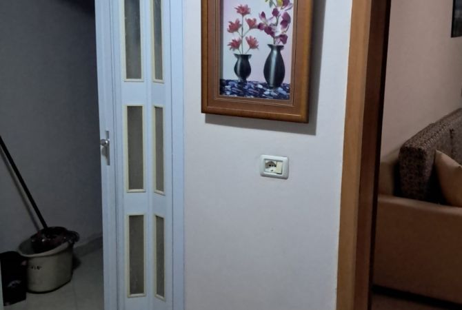 Shtepi me qera 2+1 ne Tirane - 500 Euro