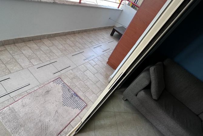 Shtepi me qera Apartament ne Tirane, 2+1, Mobilimi E mobiluar, Pagesa 620  Euro.