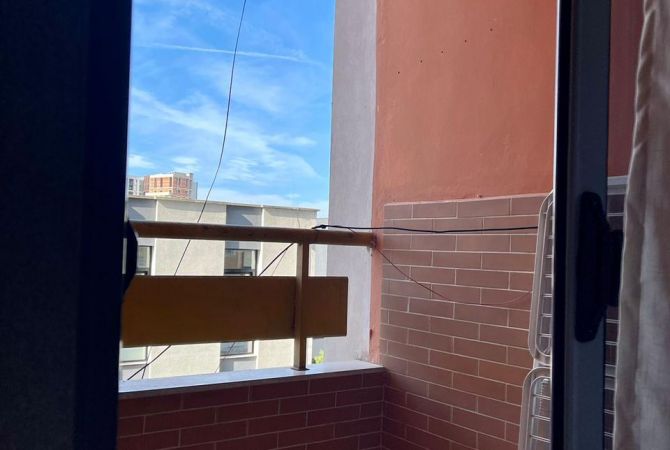 Shtepi me qera Apartament ne Tirane, 1+1, Mobilimi E mobiluar, Pagesa 450  Euro.