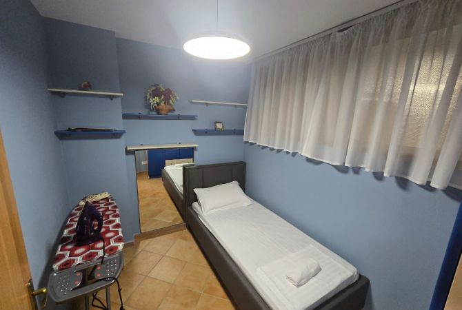 Shtepi me qera Apartament ne Tirane, 2+1, Mobilimi E mobiluar, Pagesa 550  Euro.
