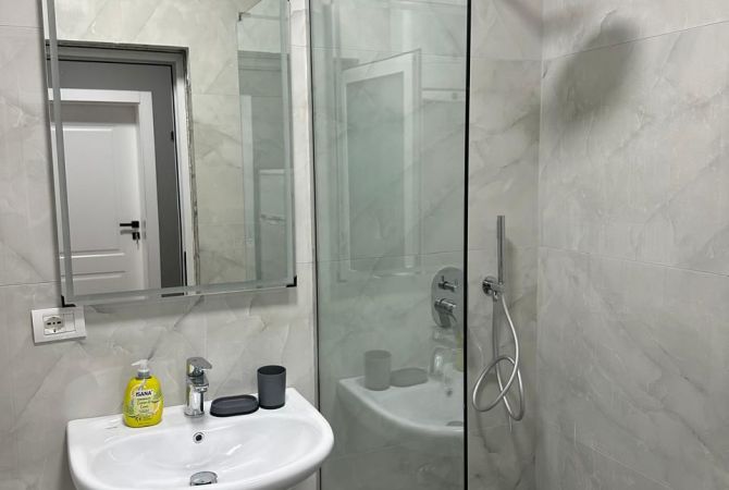 Shtepi me qera Apartament ne Tirane, 1+1, Mobilimi E mobiluar, Pagesa 650  Euro.