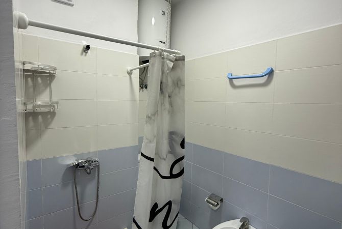 Shtepi me qera Apartament ne Tirane, 1+1, Mobilimi E mobiluar, Pagesa 450  Euro.