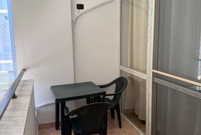 Shtepi me qera Apartament ne Tirane, 1+1, Mobilimi E mobiluar, Pagesa 450  Euro.