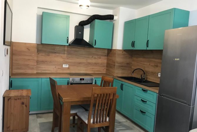 Shtepi me qera 2+1 ne Tirane - 500 Euro