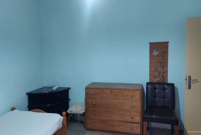 Shtepi me qera 2+1 ne Tirane - 400 Euro