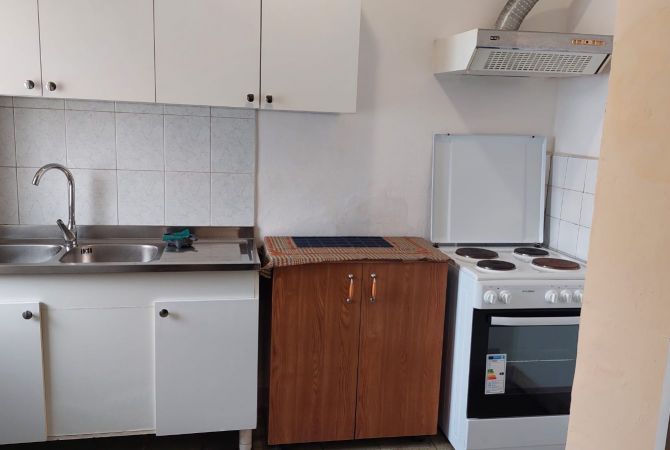 Shtepi me qera 2+1 ne Tirane - 400 Euro