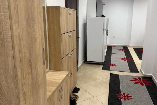 Shtepi me qera Apartament ne Tirane, 2+1, Mobilimi E mobiluar, Pagesa 550  Euro.