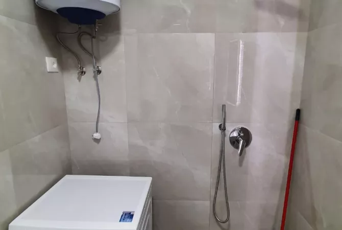 Shtepi ne shitje Apartament ne Tirane, 2+1, Mobilimi E mobiluar, Pagesa 210,000  Euro.