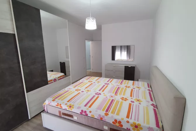 Shtepi ne shitje Apartament ne Tirane, 2+1, Mobilimi E mobiluar, Pagesa 210,000  Euro.
