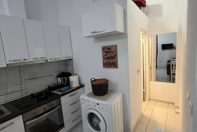 Shtepi me qera Apartament ne Tirane, 1+1, Mobilimi E mobiluar, Pagesa 350  Euro.