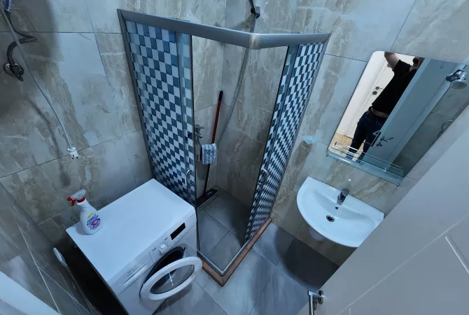 Shtepi me qera Apartament ne Tirane, 2+1, Mobilimi E mobiluar, Pagesa 800  Euro.